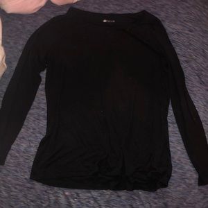 Long sleeve black tee shirt